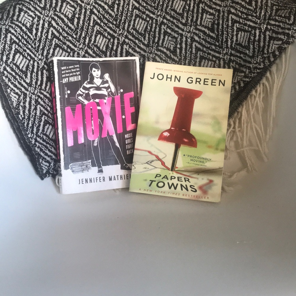 📚 YA Book Bundle: John Green, Jennifer Mathieu